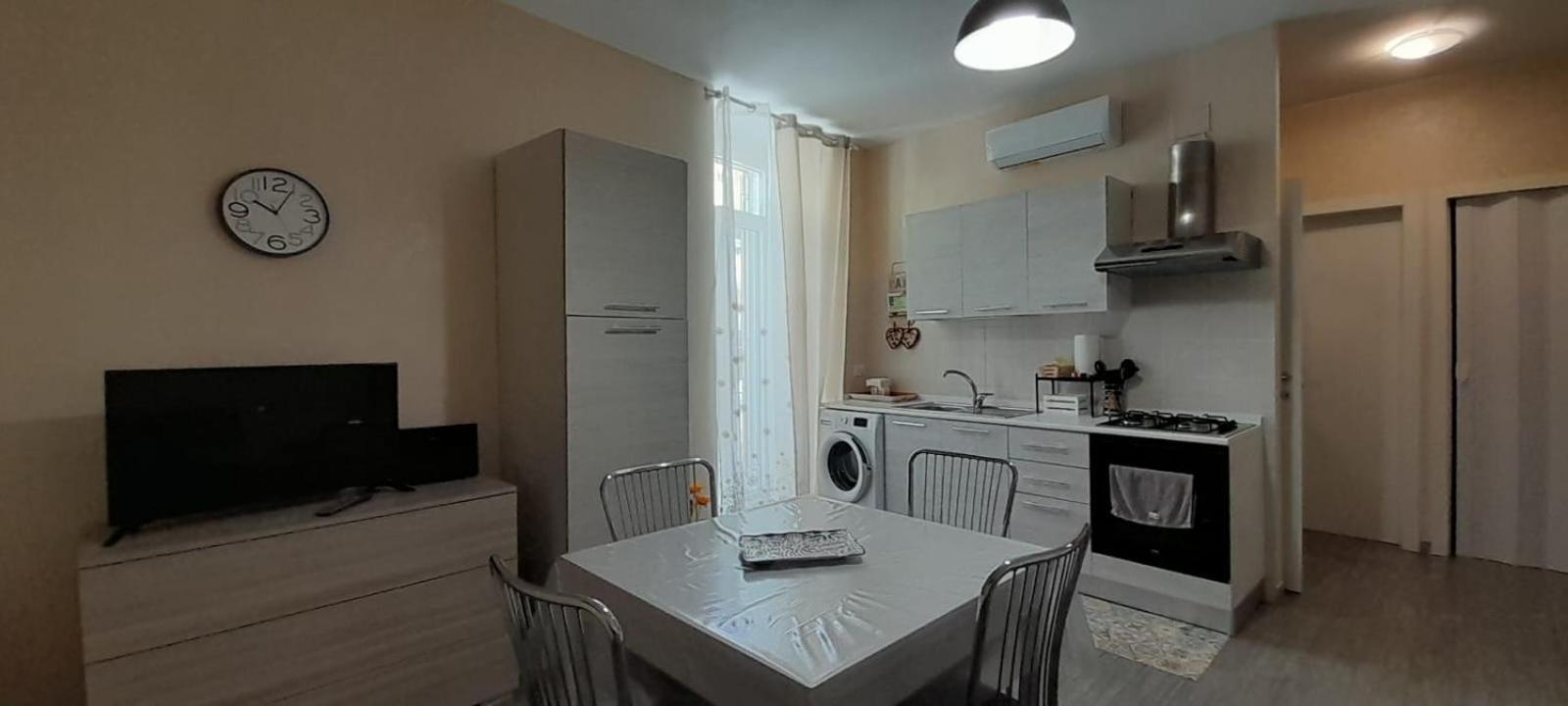 Ledueffe Casa Vacanze Бишелие Екстериор снимка