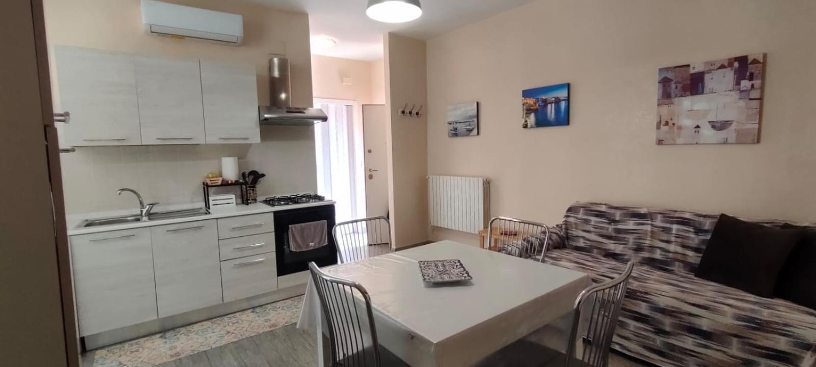 Ledueffe Casa Vacanze Бишелие Екстериор снимка